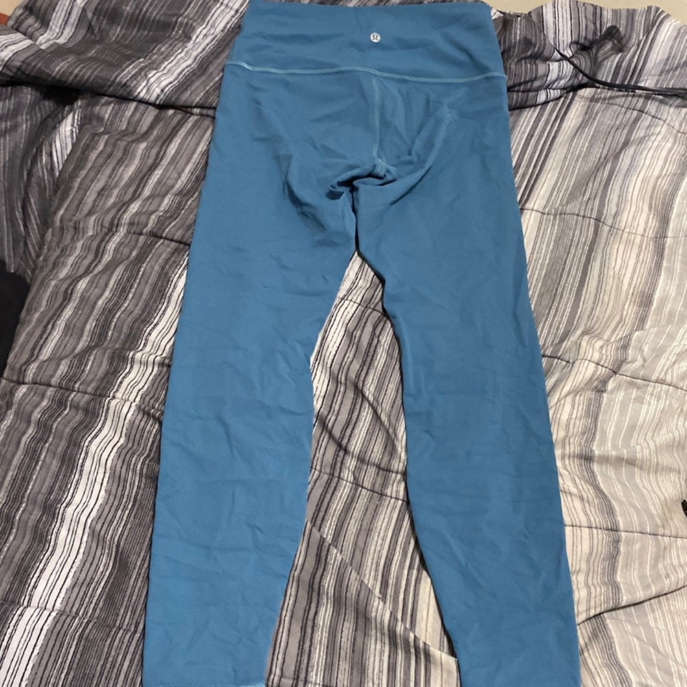 Lululemon beautiful pair of teal size 8 white new fast shipping full length